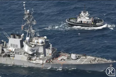 Столкновение в море Эсминца США с Контейнеровозом