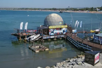 Воднолыжный парк-стадион «Море удовольствия» в Анапе