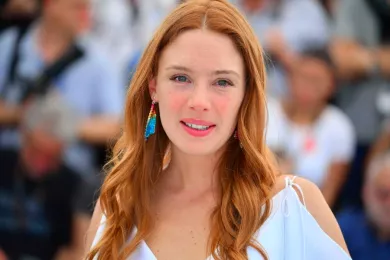 Летиция Дош  Laetitia Dosch