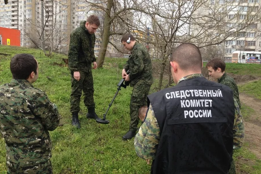 Проведение следственных. Следственная деятельность. Осмотр места происшествия Следственный комитет. Следственные мероприятия. Следователь на месте происшествия.