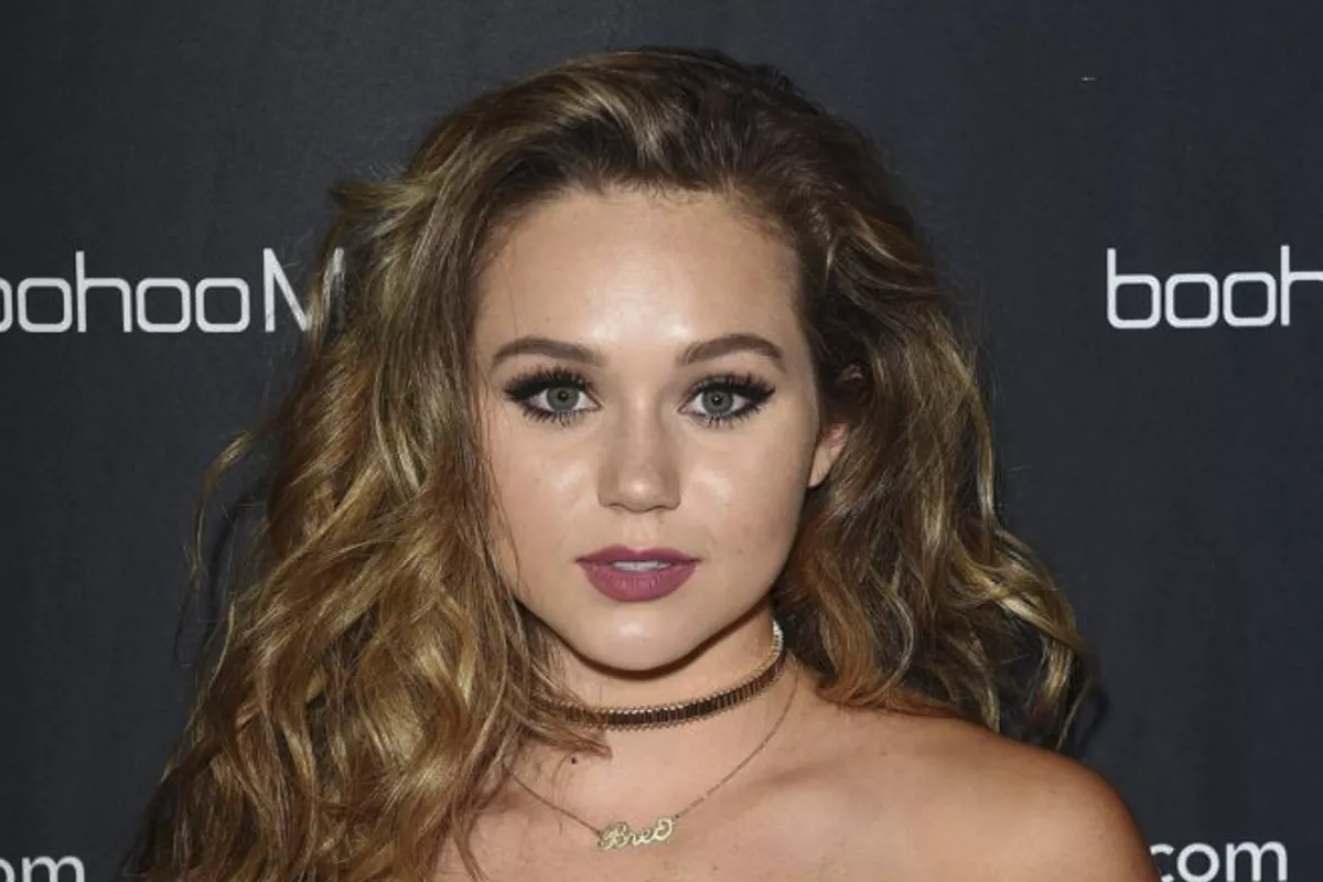 Brec Bassinger Images