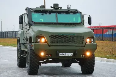 Военные водители ЮВО осваивают современные бронеавтомобили «Тайфунёнок»