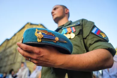 Губернатор Краснодарского края поздравил военнослужащих и ветеранов с Днем ВДВ