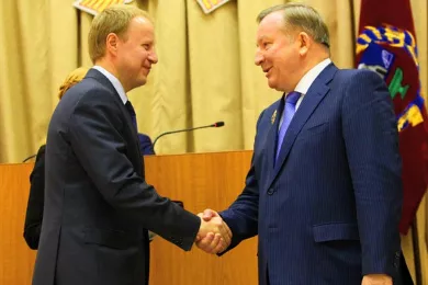 Александр Карлин назначен представителем Алтайского края в Совете Федерации