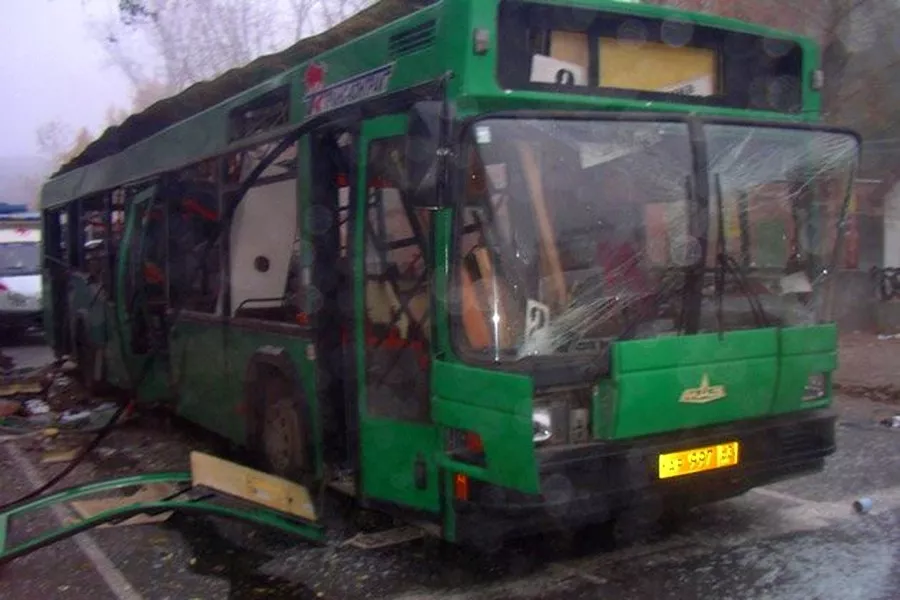 Взрыв автобуса в тольятти. Взрыв автобуса в Тольятти 2007. 31 Октября 2007 Тольятти взрыв автобуса. Взрыв автобуса в Тольятти 31.10.2007.