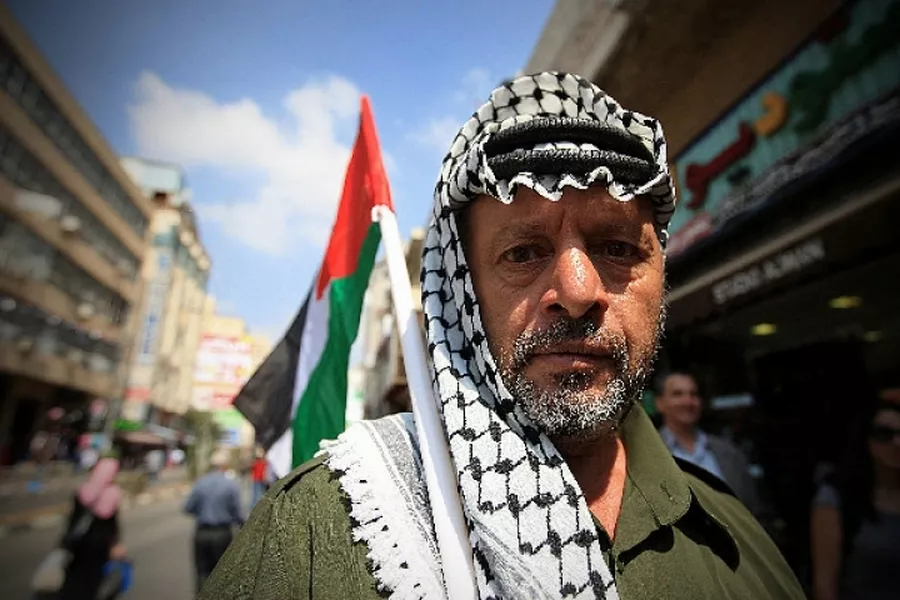 Араб еврей ливанец. Арафат Палестина одинокий. Дауд Тавиль палестинец. Палестина жители.