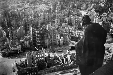 Началась бомбардировка Дрездена авиацией Союзников