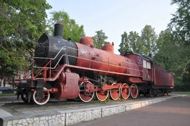 Памятник-паровоз «Красный коммунар» в Челябинске