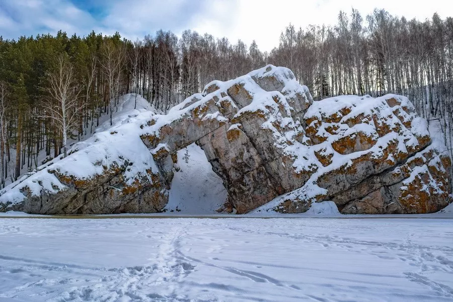 Каменные ворота каменск уральский фото Каменные ворота в Свердловской области - Достопримечательность