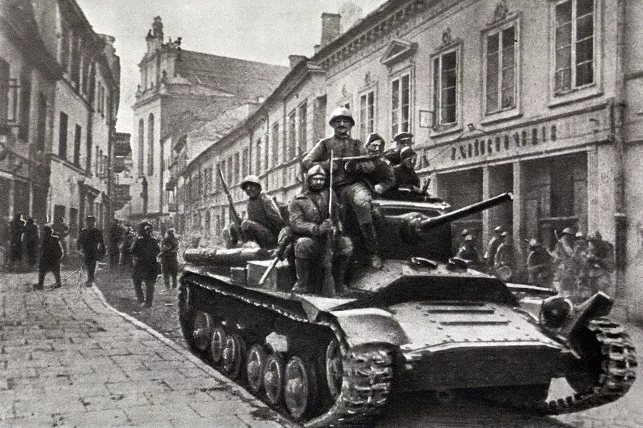 Советские войска освободили Вильнюс