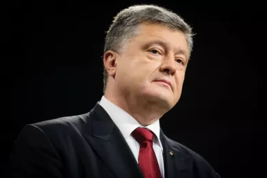 Бывший президент Украины Порошенко покинул страну