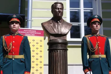На Аллее правителей открыт памятник Борису Ельцину