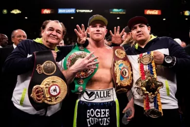 Боксер Альварес стал Чемпионом Мира в полутяжелом весе