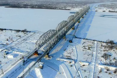 Железнодорожный мост через реку Зея в Амурской области