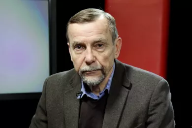 Пономарев Лев Александрович