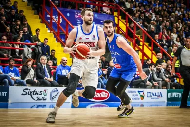 Российские баскетболисты уступили Италии в матче отбора к Чемпионату Европы