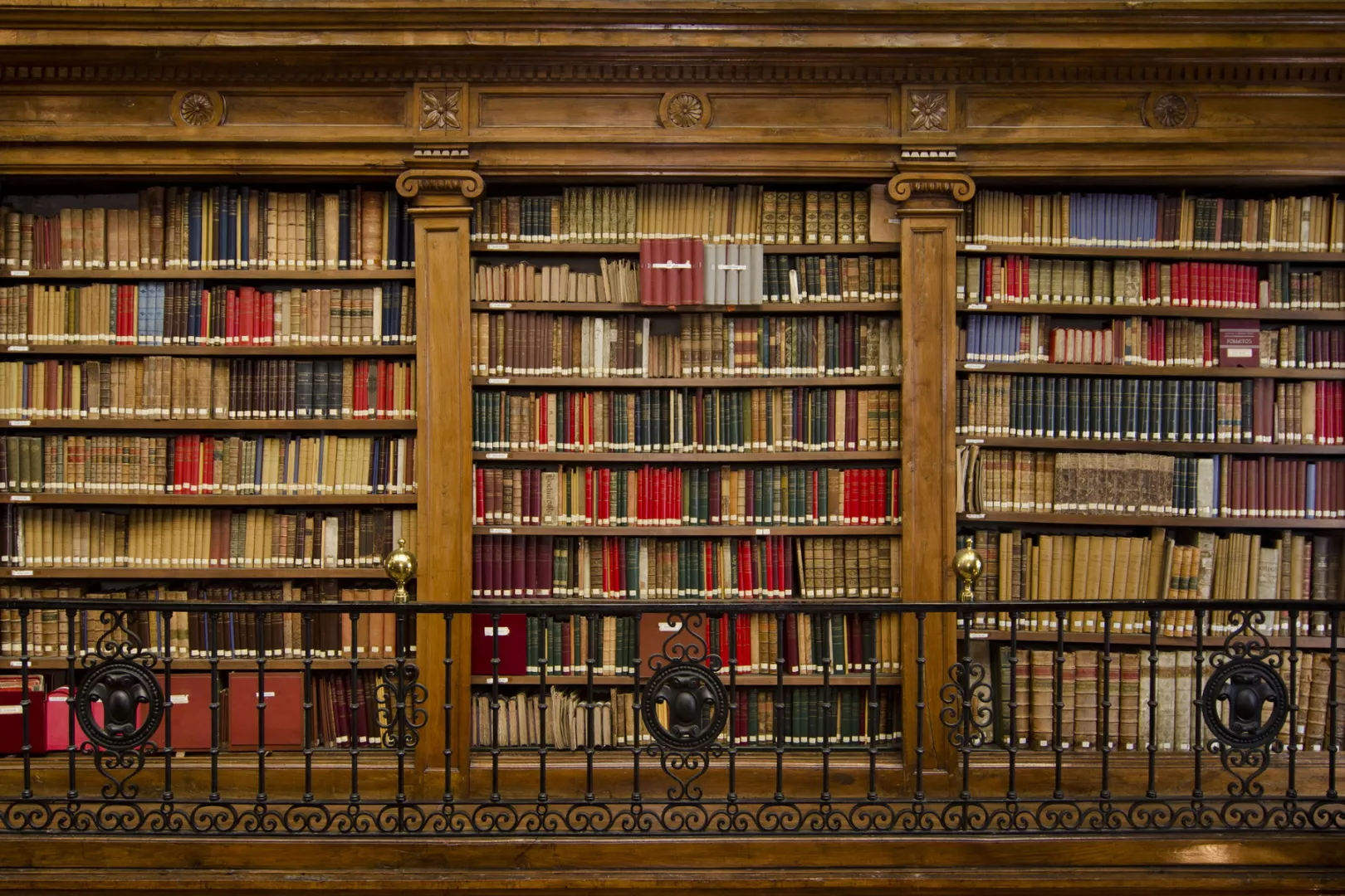 Библиотека старых учебников