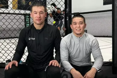 Почему UFC становится всё популярнее в СНГ и кто из казахстанцев блистает?